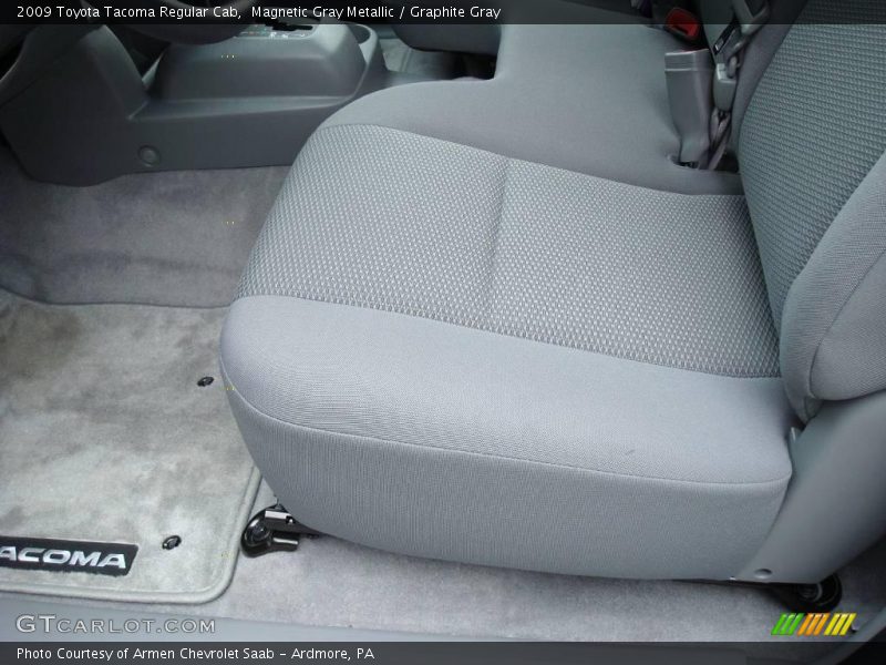 Magnetic Gray Metallic / Graphite Gray 2009 Toyota Tacoma Regular Cab