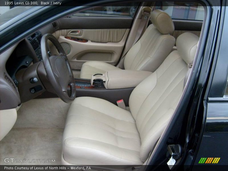 Black / Ivory 1995 Lexus GS 300