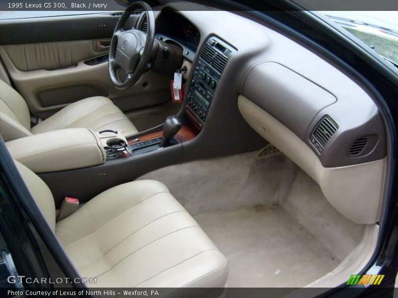 Black / Ivory 1995 Lexus GS 300
