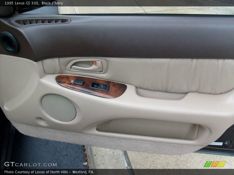 Black / Ivory 1995 Lexus GS 300