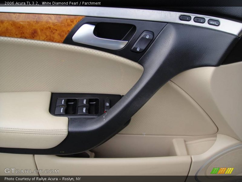 White Diamond Pearl / Parchment 2006 Acura TL 3.2