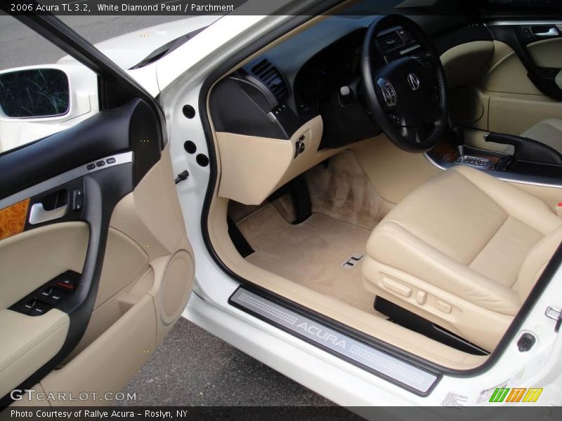 White Diamond Pearl / Parchment 2006 Acura TL 3.2