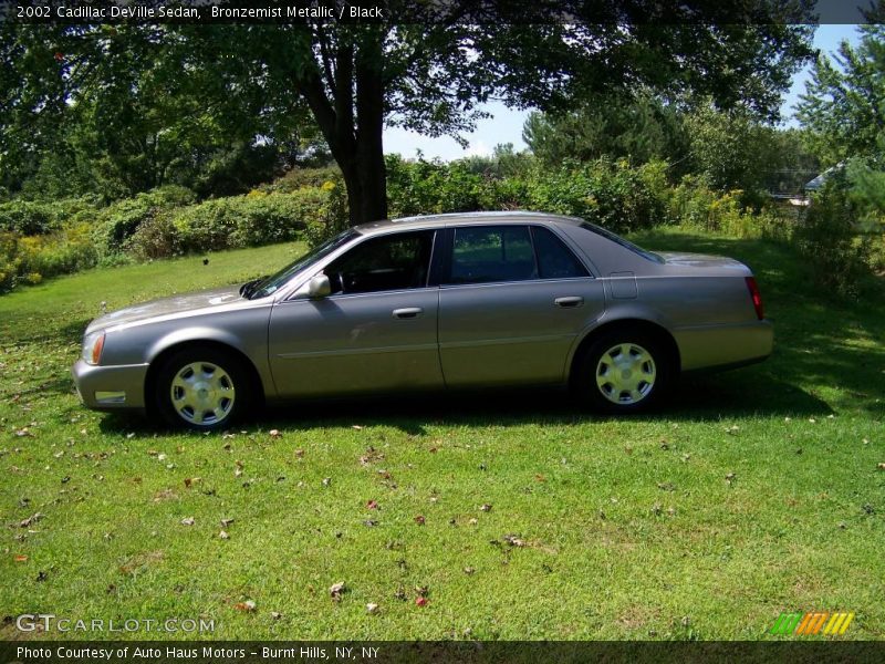Bronzemist Metallic / Black 2002 Cadillac DeVille Sedan