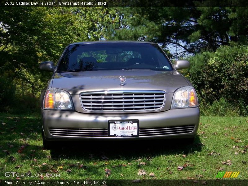Bronzemist Metallic / Black 2002 Cadillac DeVille Sedan