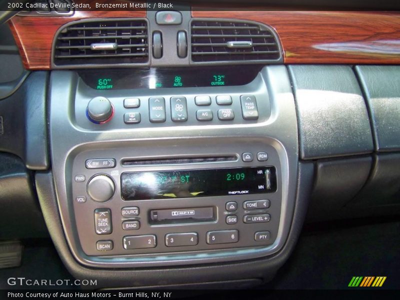 Bronzemist Metallic / Black 2002 Cadillac DeVille Sedan