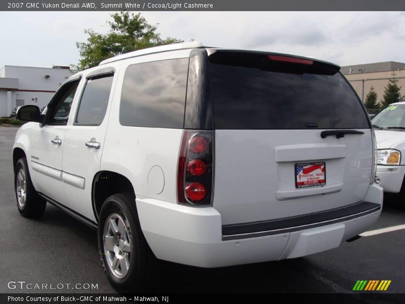 Summit White / Cocoa/Light Cashmere 2007 GMC Yukon Denali AWD