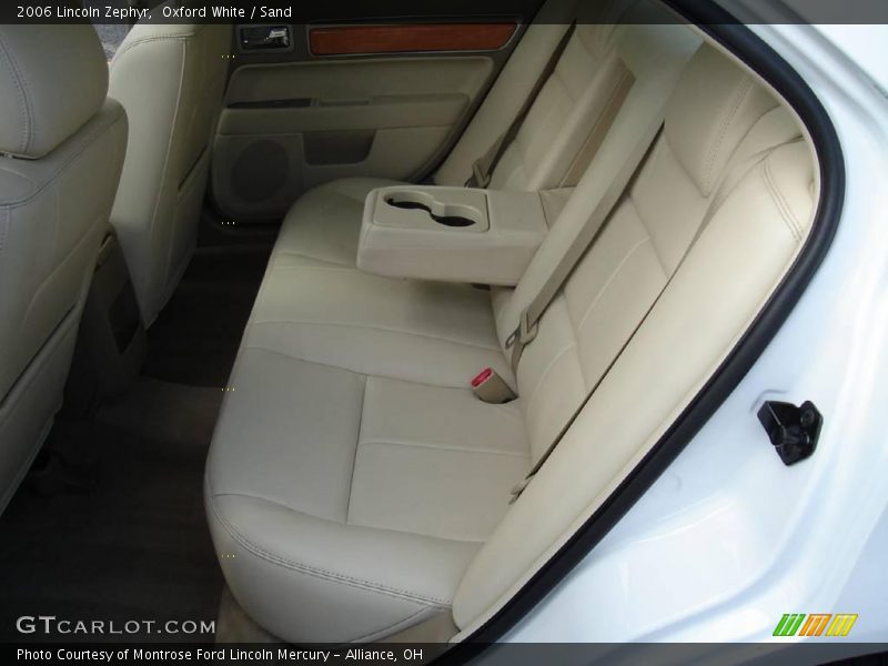 Oxford White / Sand 2006 Lincoln Zephyr