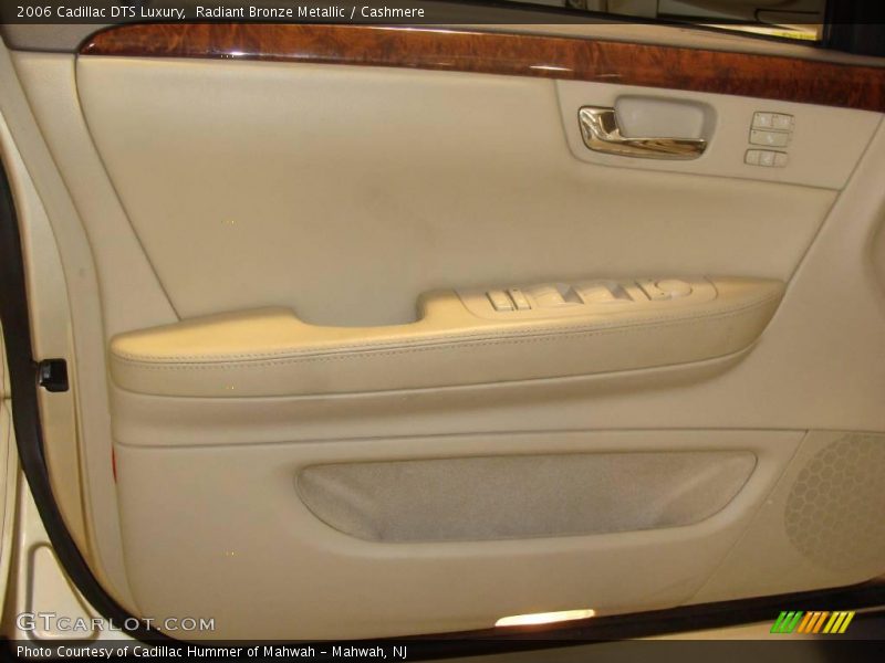 Radiant Bronze Metallic / Cashmere 2006 Cadillac DTS Luxury