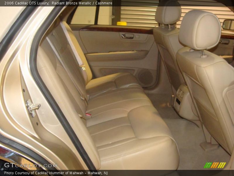 Radiant Bronze Metallic / Cashmere 2006 Cadillac DTS Luxury