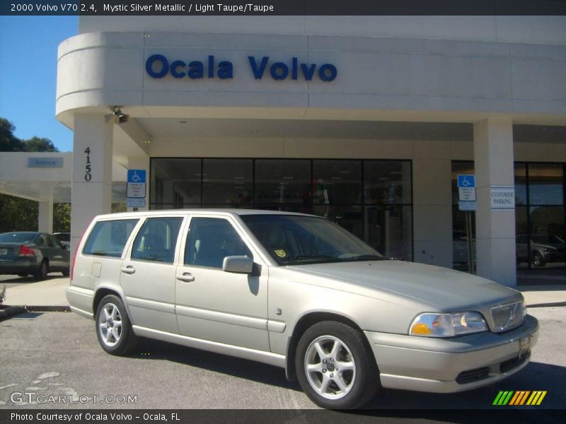 Mystic Silver Metallic / Light Taupe/Taupe 2000 Volvo V70 2.4