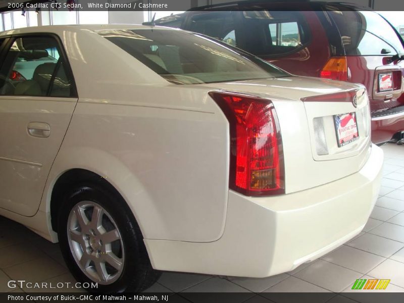 White Diamond / Cashmere 2006 Cadillac CTS Sedan