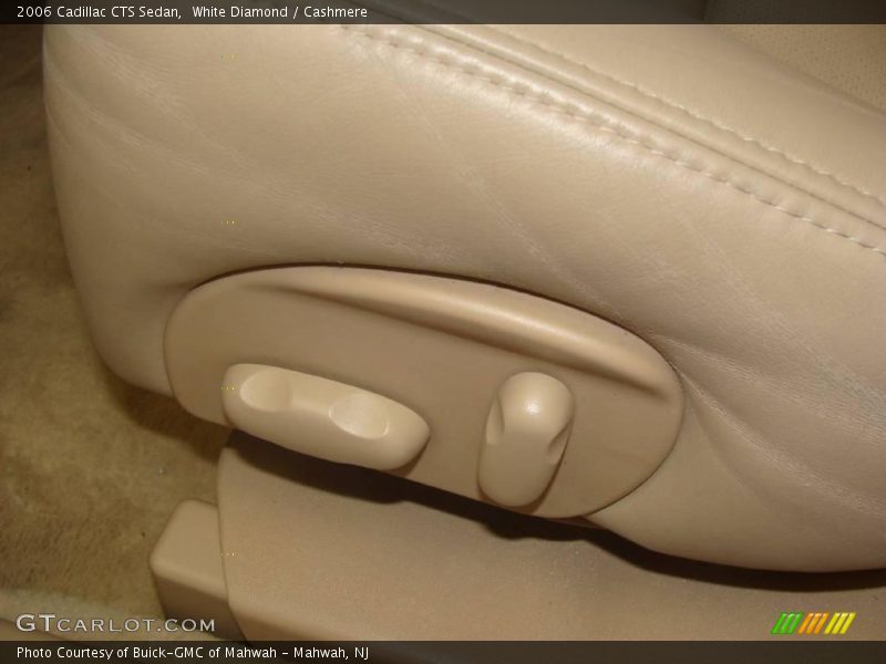 White Diamond / Cashmere 2006 Cadillac CTS Sedan
