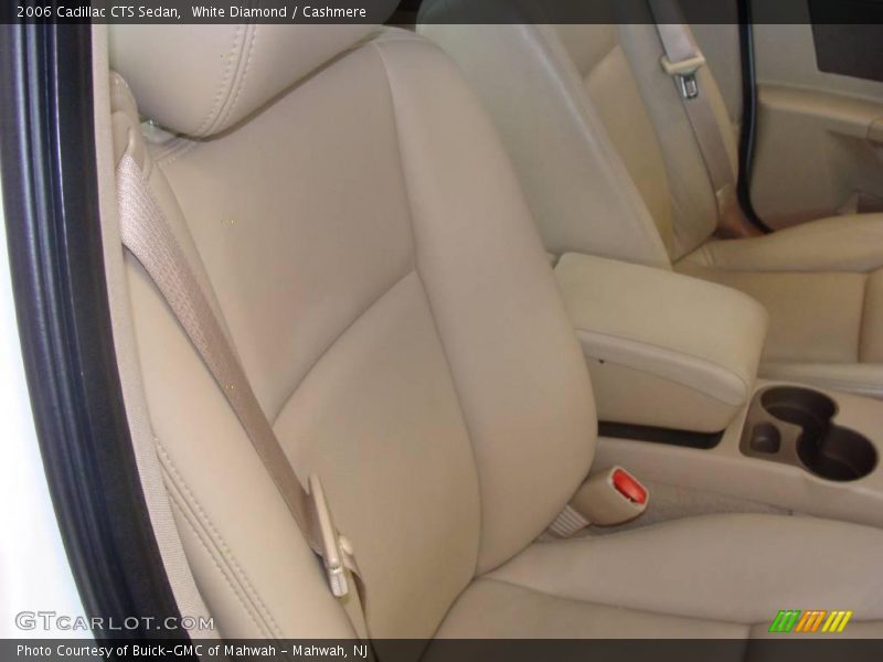 White Diamond / Cashmere 2006 Cadillac CTS Sedan