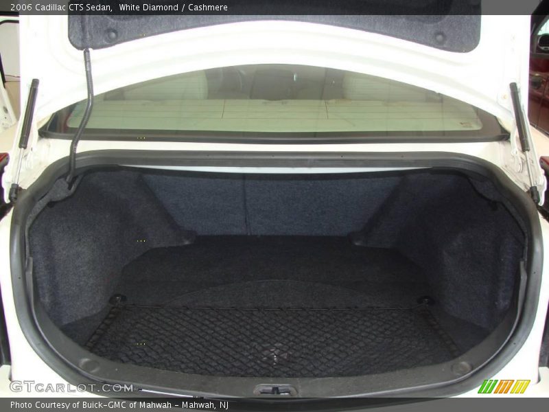 White Diamond / Cashmere 2006 Cadillac CTS Sedan