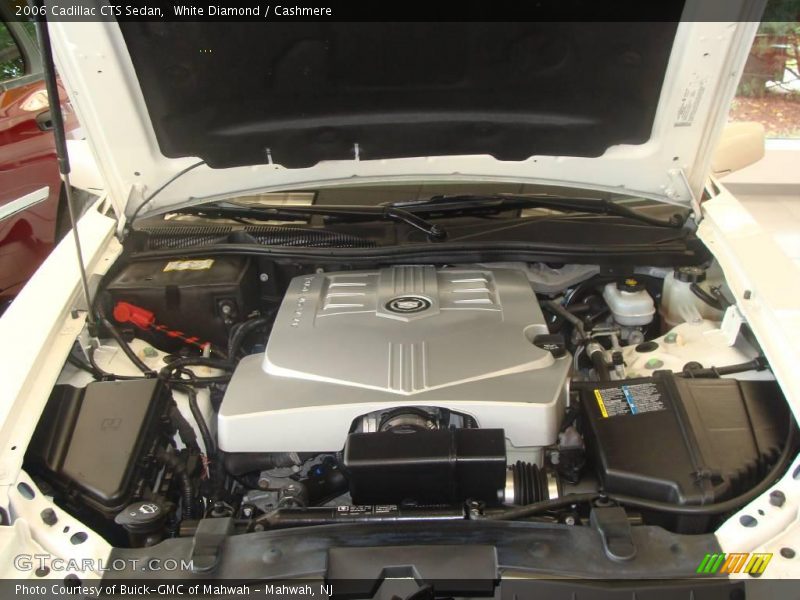 White Diamond / Cashmere 2006 Cadillac CTS Sedan