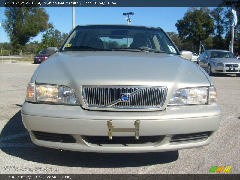 Mystic Silver Metallic / Light Taupe/Taupe 2000 Volvo V70 2.4