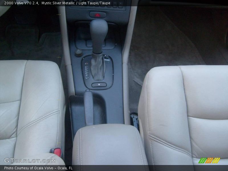Mystic Silver Metallic / Light Taupe/Taupe 2000 Volvo V70 2.4