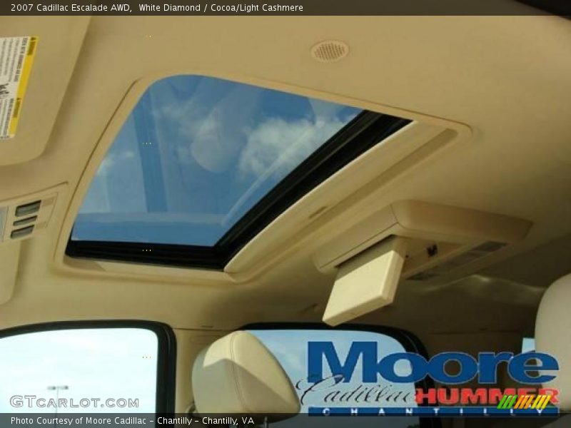 White Diamond / Cocoa/Light Cashmere 2007 Cadillac Escalade AWD