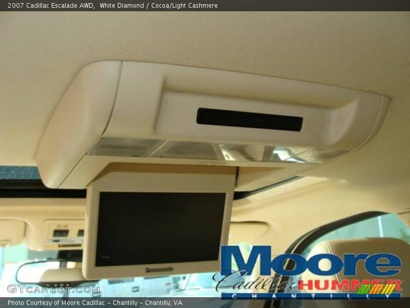 White Diamond / Cocoa/Light Cashmere 2007 Cadillac Escalade AWD