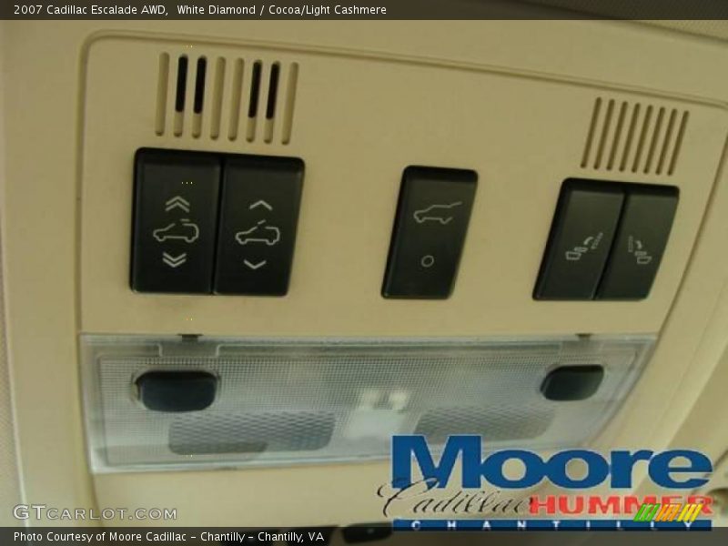 White Diamond / Cocoa/Light Cashmere 2007 Cadillac Escalade AWD