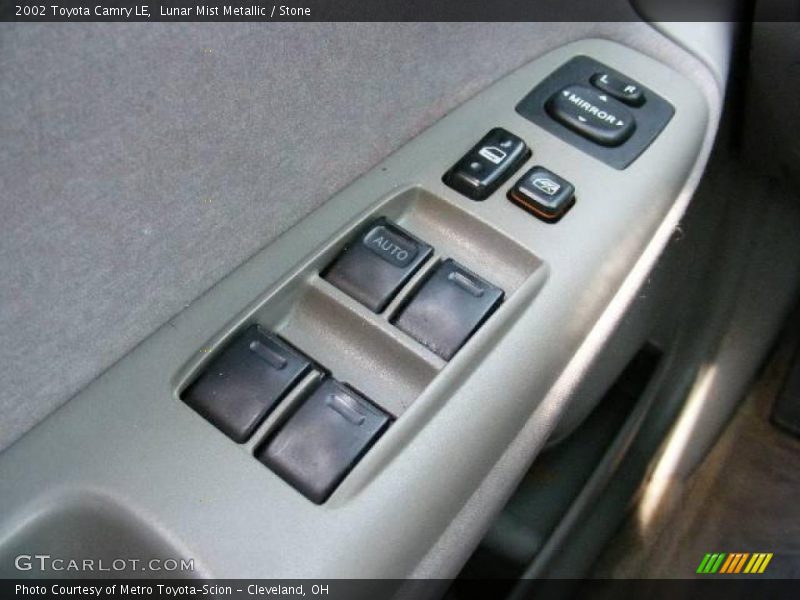 Lunar Mist Metallic / Stone 2002 Toyota Camry LE