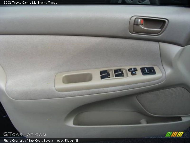 Black / Taupe 2002 Toyota Camry LE
