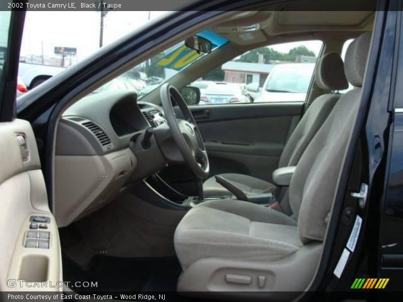 Black / Taupe 2002 Toyota Camry LE