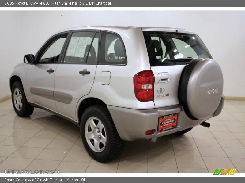 Titanium Metallic / Dark Charcoal 2005 Toyota RAV4 4WD