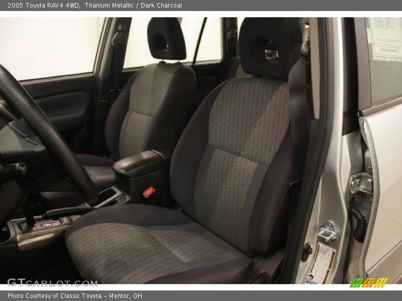 Titanium Metallic / Dark Charcoal 2005 Toyota RAV4 4WD