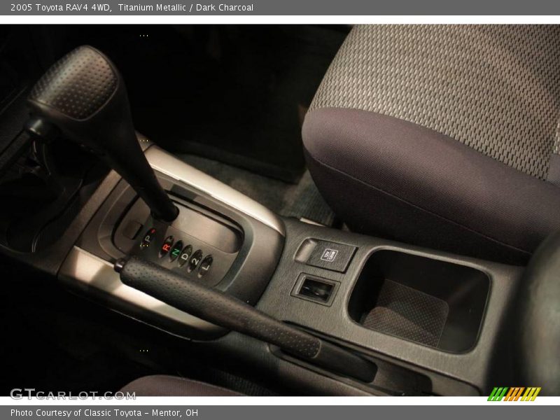 Titanium Metallic / Dark Charcoal 2005 Toyota RAV4 4WD