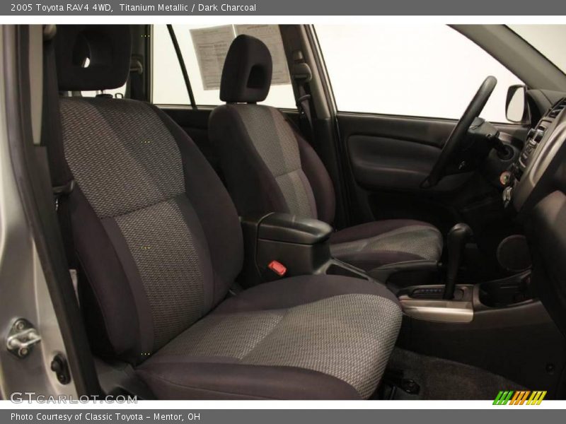 Titanium Metallic / Dark Charcoal 2005 Toyota RAV4 4WD