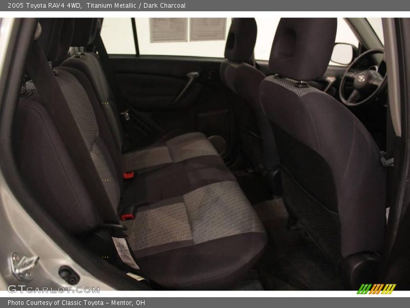 Titanium Metallic / Dark Charcoal 2005 Toyota RAV4 4WD