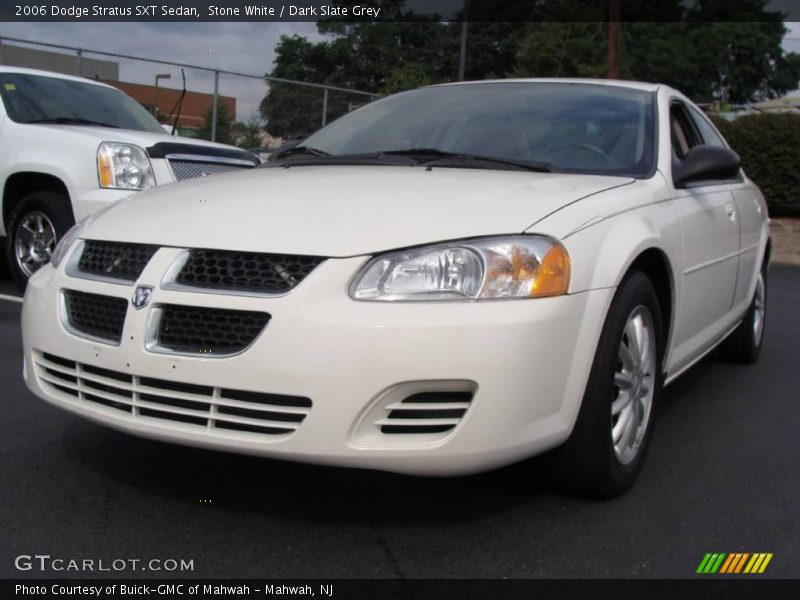 Stone White / Dark Slate Grey 2006 Dodge Stratus SXT Sedan