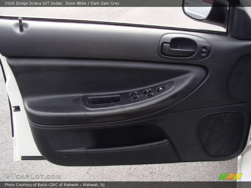Stone White / Dark Slate Grey 2006 Dodge Stratus SXT Sedan