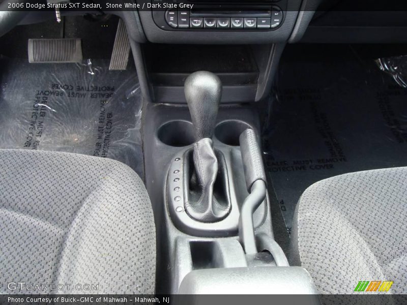 Stone White / Dark Slate Grey 2006 Dodge Stratus SXT Sedan