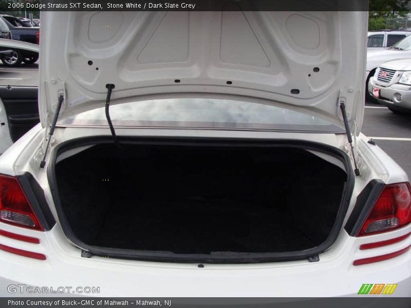 Stone White / Dark Slate Grey 2006 Dodge Stratus SXT Sedan