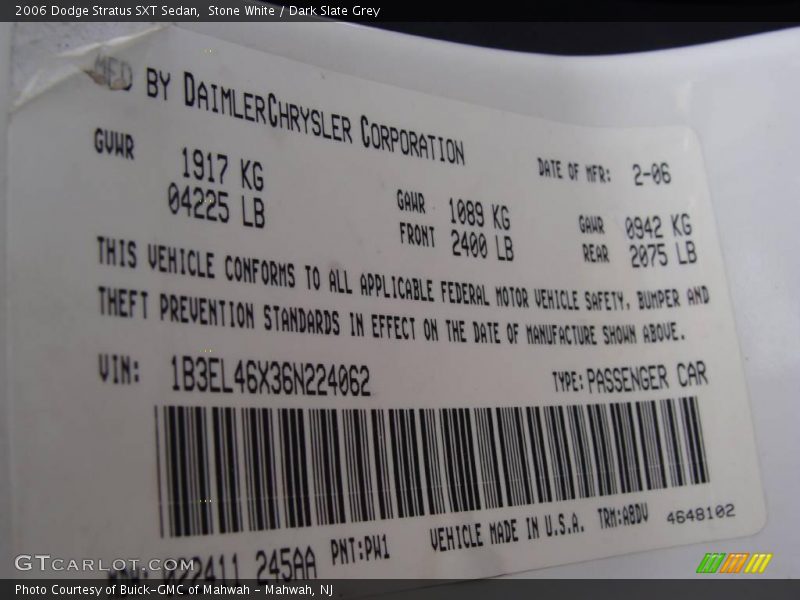 Stone White / Dark Slate Grey 2006 Dodge Stratus SXT Sedan