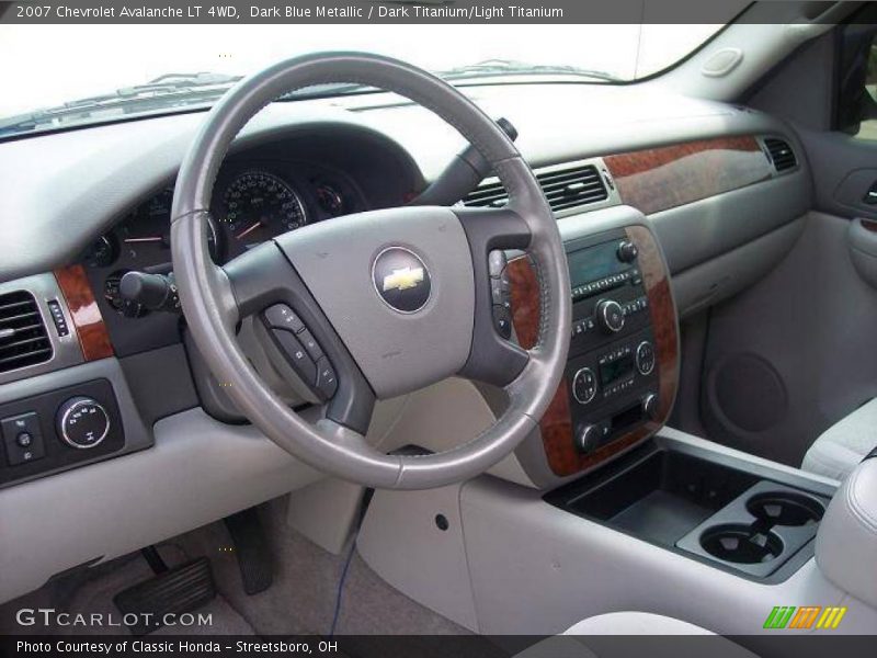 Dark Blue Metallic / Dark Titanium/Light Titanium 2007 Chevrolet Avalanche LT 4WD