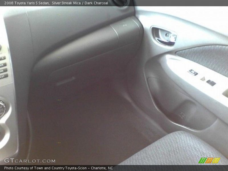 Silver Streak Mica / Dark Charcoal 2008 Toyota Yaris S Sedan