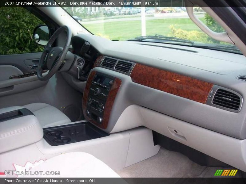 Dark Blue Metallic / Dark Titanium/Light Titanium 2007 Chevrolet Avalanche LT 4WD