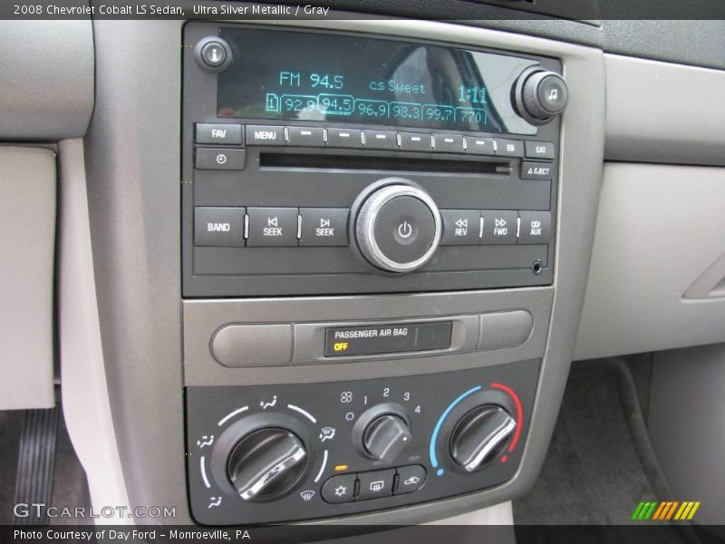 Ultra Silver Metallic / Gray 2008 Chevrolet Cobalt LS Sedan