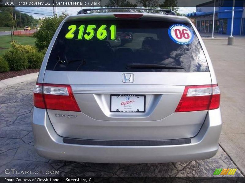 Silver Pearl Metallic / Black 2006 Honda Odyssey EX