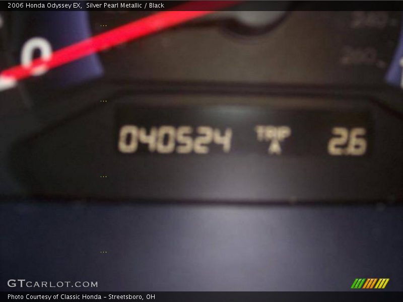 Silver Pearl Metallic / Black 2006 Honda Odyssey EX
