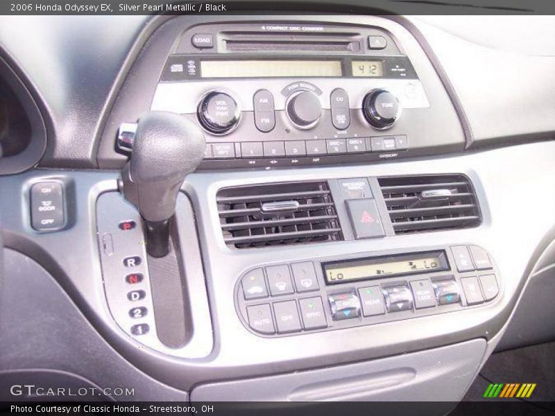 Silver Pearl Metallic / Black 2006 Honda Odyssey EX