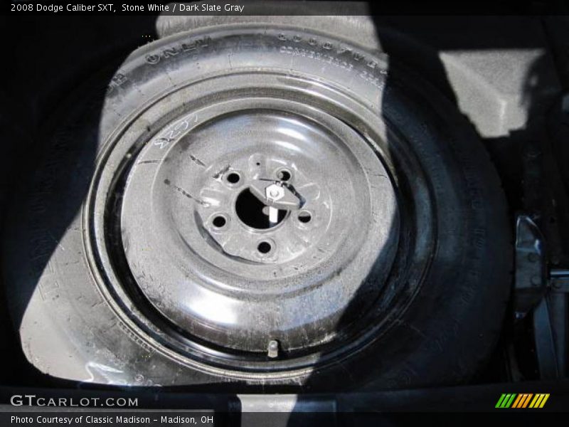 Stone White / Dark Slate Gray 2008 Dodge Caliber SXT
