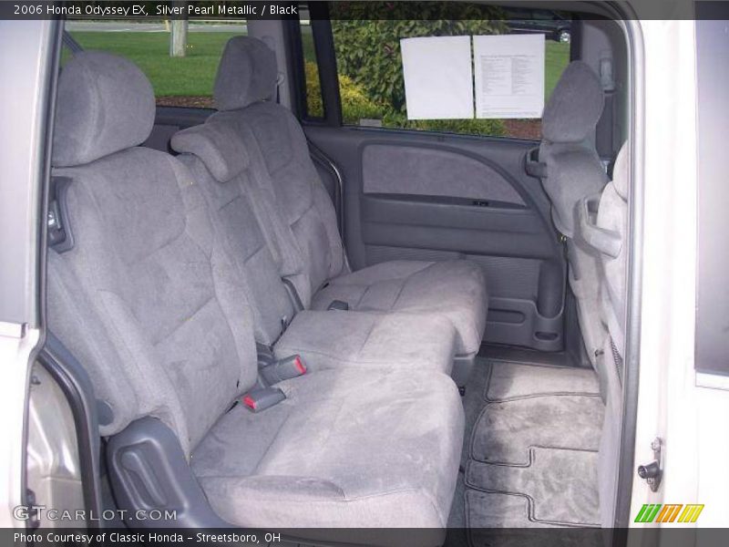 Silver Pearl Metallic / Black 2006 Honda Odyssey EX