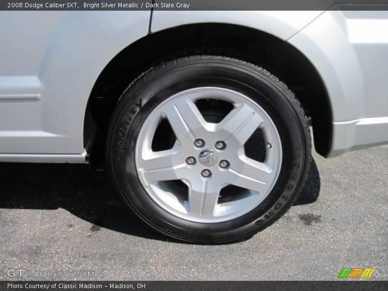 Bright Silver Metallic / Dark Slate Gray 2008 Dodge Caliber SXT