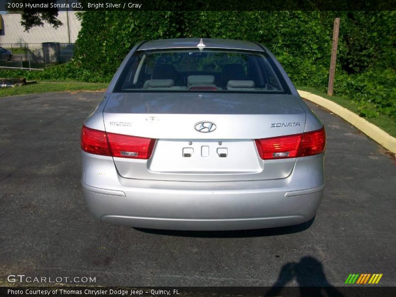 Bright Silver / Gray 2009 Hyundai Sonata GLS