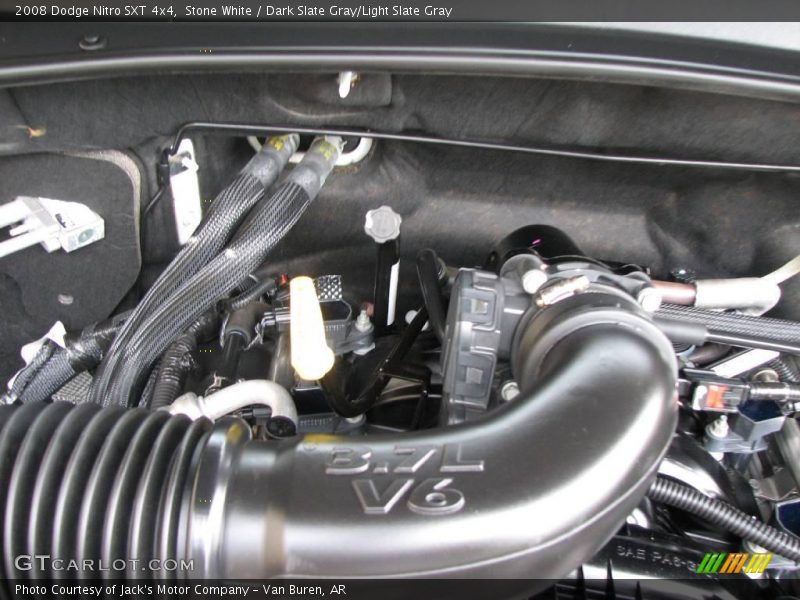 Stone White / Dark Slate Gray/Light Slate Gray 2008 Dodge Nitro SXT 4x4