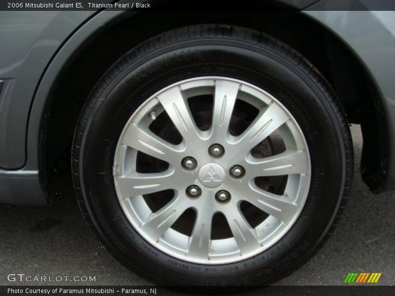 Titanium Pearl / Black 2006 Mitsubishi Galant ES